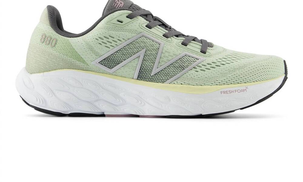 NEW NEW BALANCE women's 880n14 running course shoes - b medium width in mint gre